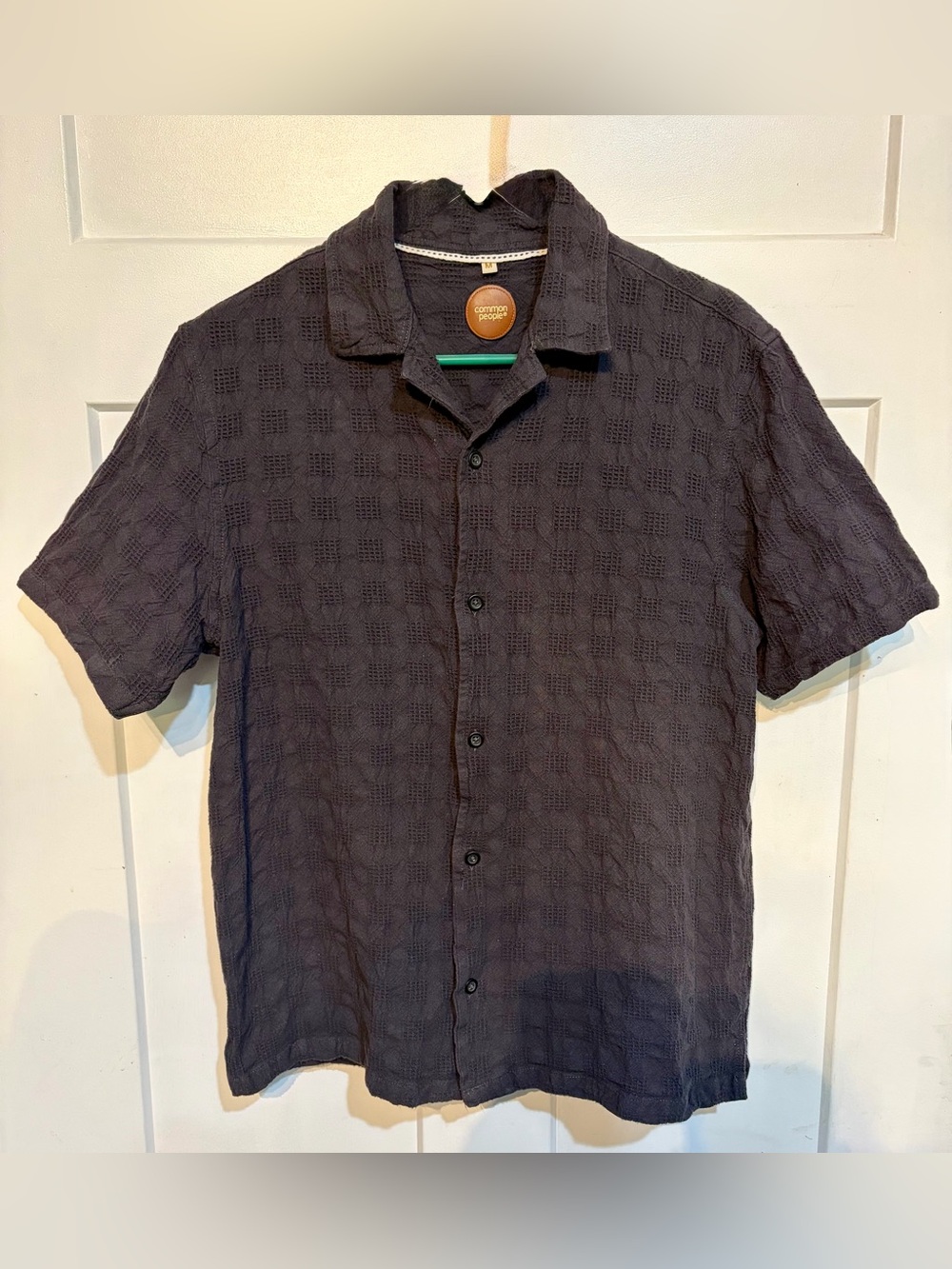 Common People Men’s Textured Waffle Weave Button-Down Shirt in Charcoal